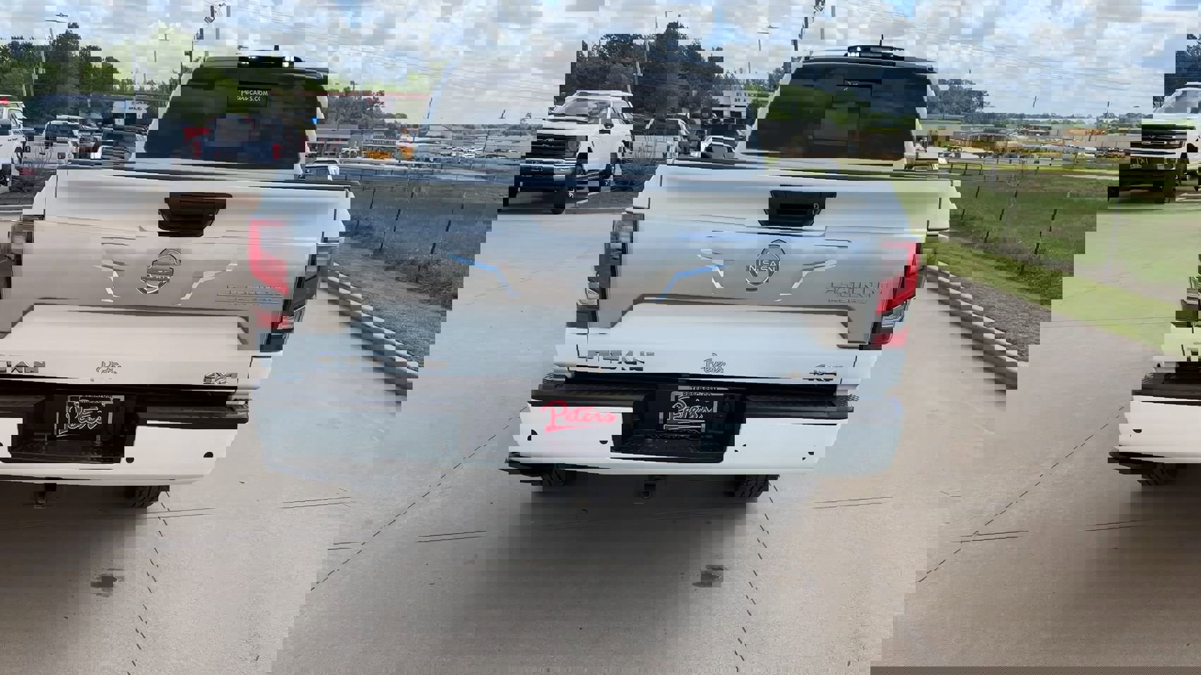 Used 2023 Nissan Titan Platinum Reserve w/ Moonroof Package image 7