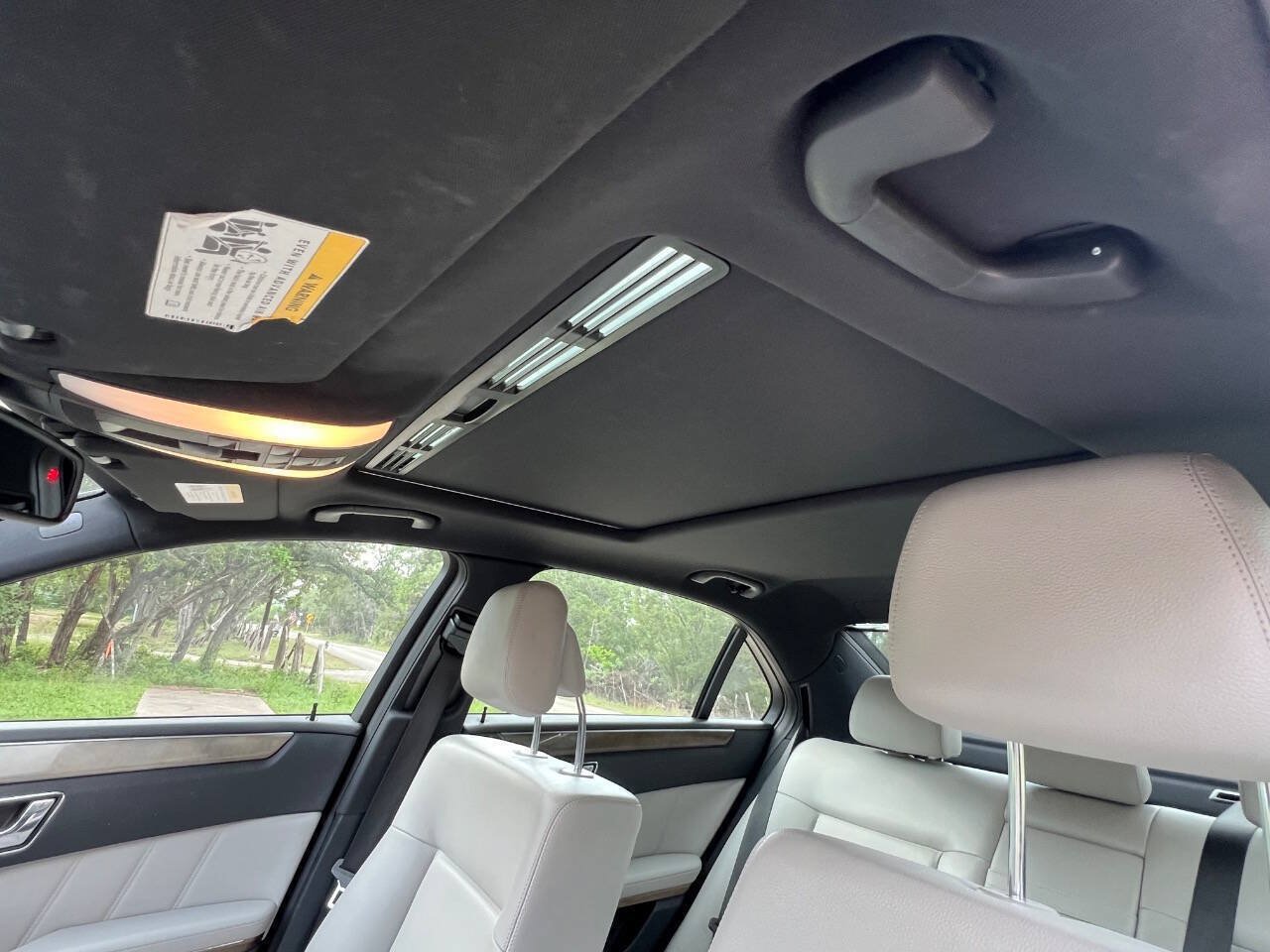 Used 2010 Mercedes-Benz E 350 Sedan image 37