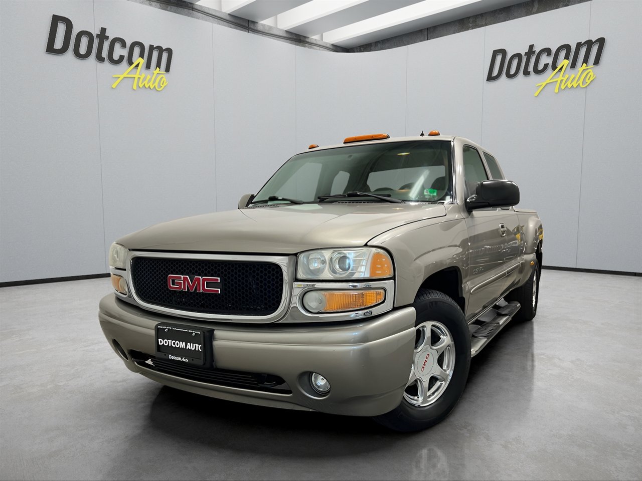 Used 2002 GMC Sierra 1500 Denali image 3