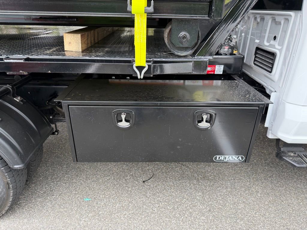 New 2026 Ford F550 4x4 Regular Cab Super Duty image 4