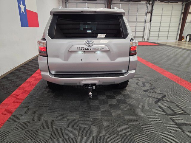 Used 2017 Toyota 4Runner SR5 image 27