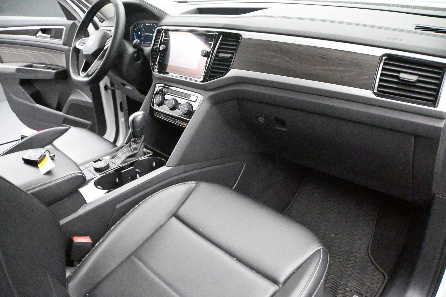 Used 2022 Volkswagen Atlas SE AWD/4WD image 19