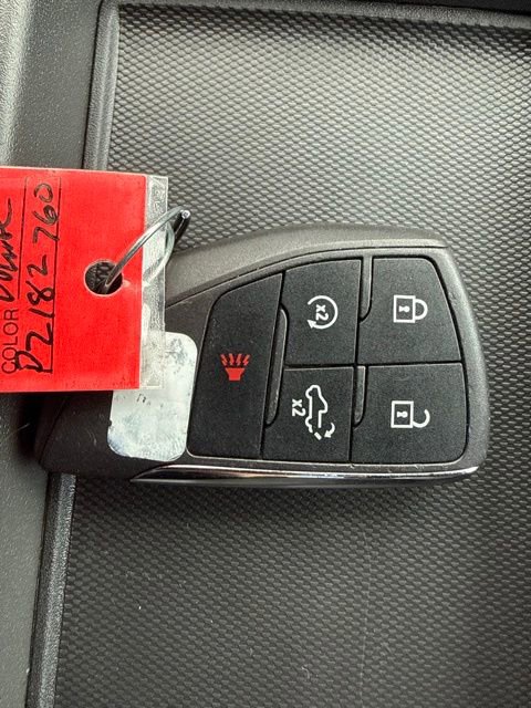 Used 2023 Chevrolet Silverado 1500 LT AWD/4WD image 33