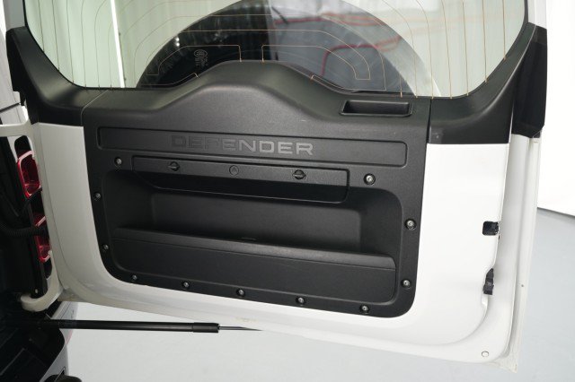 Used 2023 Land Rover Defender 130 X-Dynamic SE AWD/4WD image 54