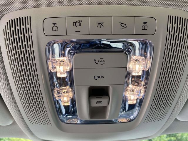 Used 2021 Mercedes-Benz GLB 250 image 32