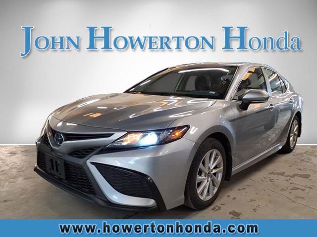 Used 2024 Toyota Camry SE FWD image 3