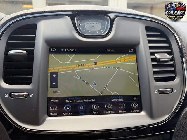 Used 2022 Chrysler 300 S w/ Safetytec Plus Group RWD image 20