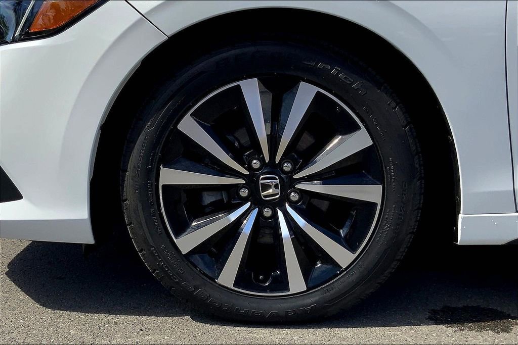 Used 2023 Honda Civic EX-L image 9