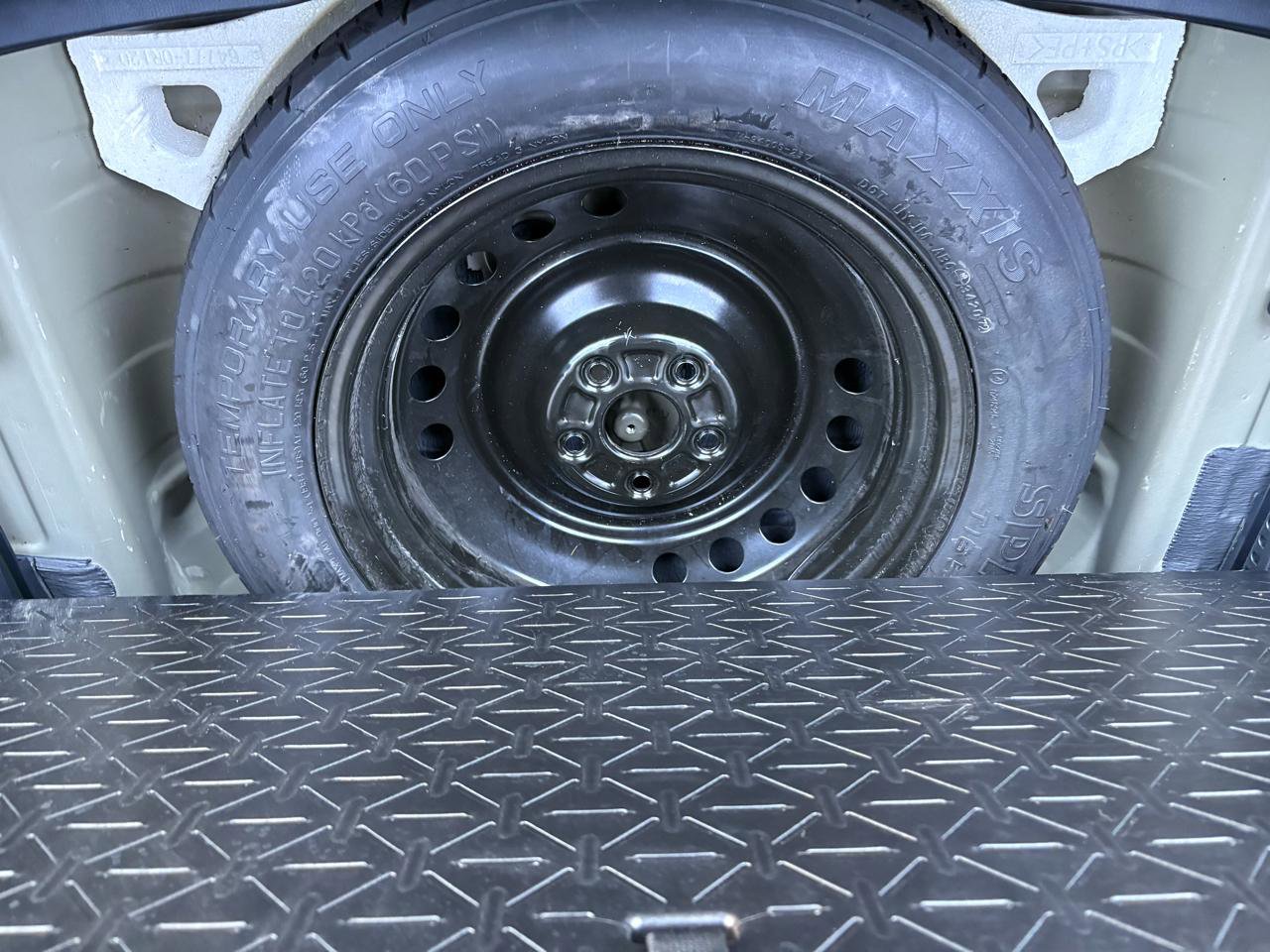 Used 2021 Toyota RAV4 XLE image 55