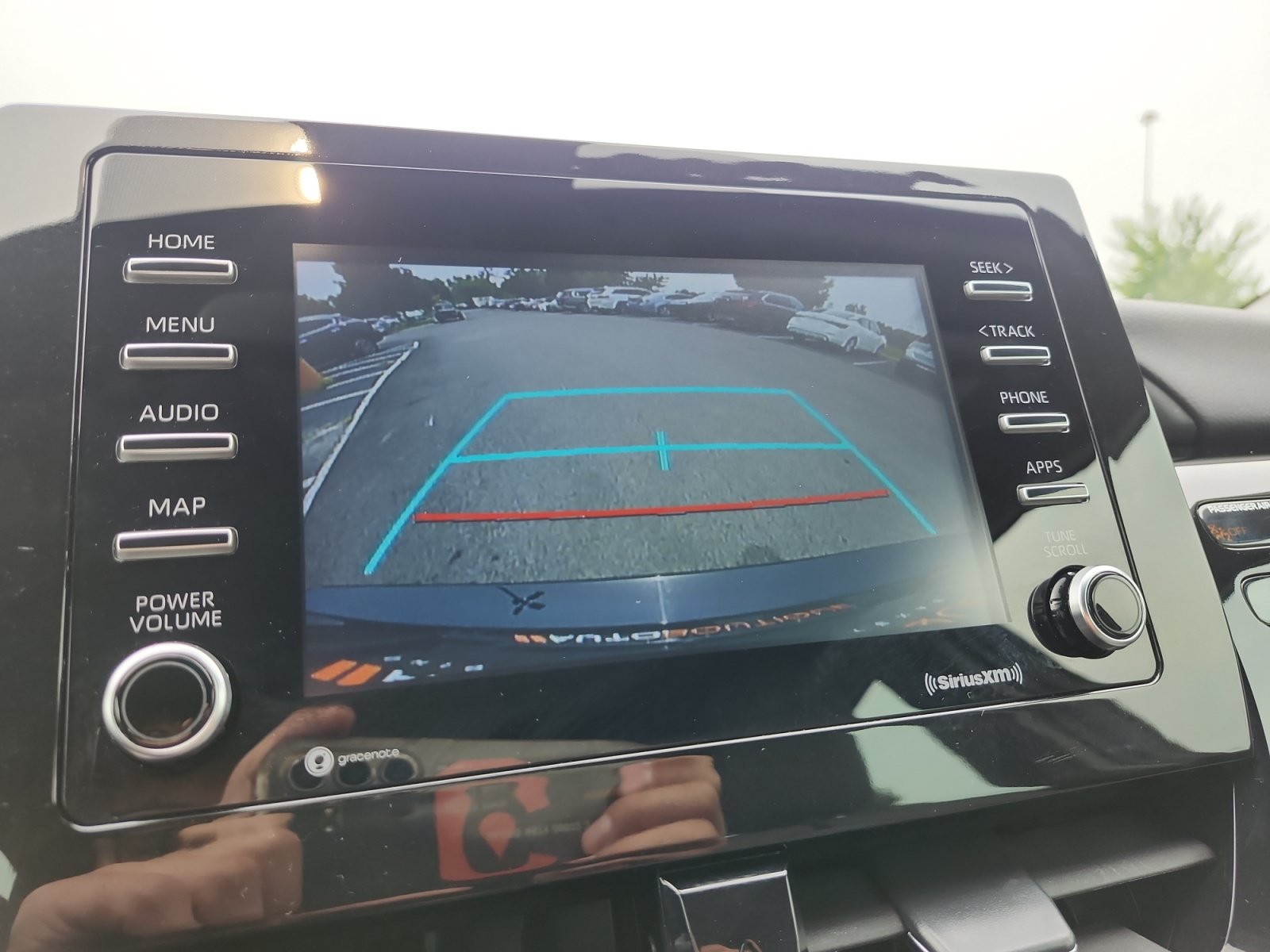 Used 2022 Toyota Camry SE FWD image 17