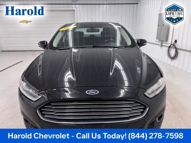 Used 2014 Ford Fusion SE w/ Equipment Group 202A FWD image 2