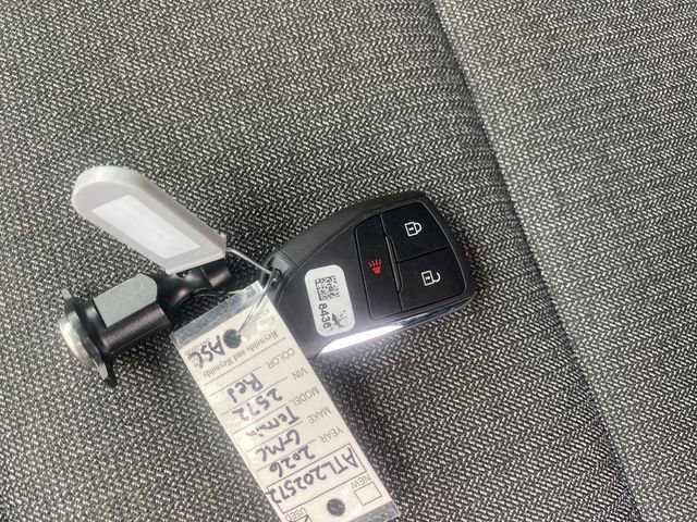 Used 2026 GMC Terrain Elevation w/ Black Edition FWD image 33