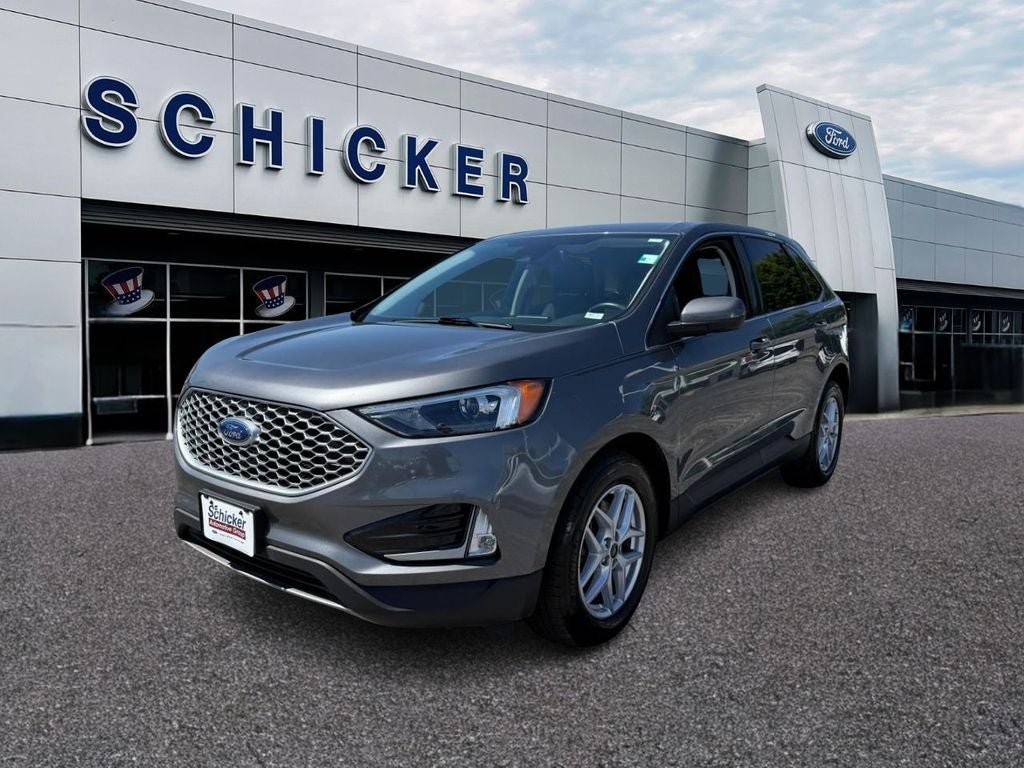 Used 2023 Ford Edge SEL w/ Convenience Package AWD/4WD image 4
