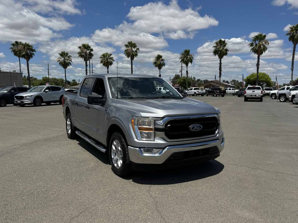 Used 2021 Ford F150 XLT w/ Equipment Group 301A Mid RWD image 3