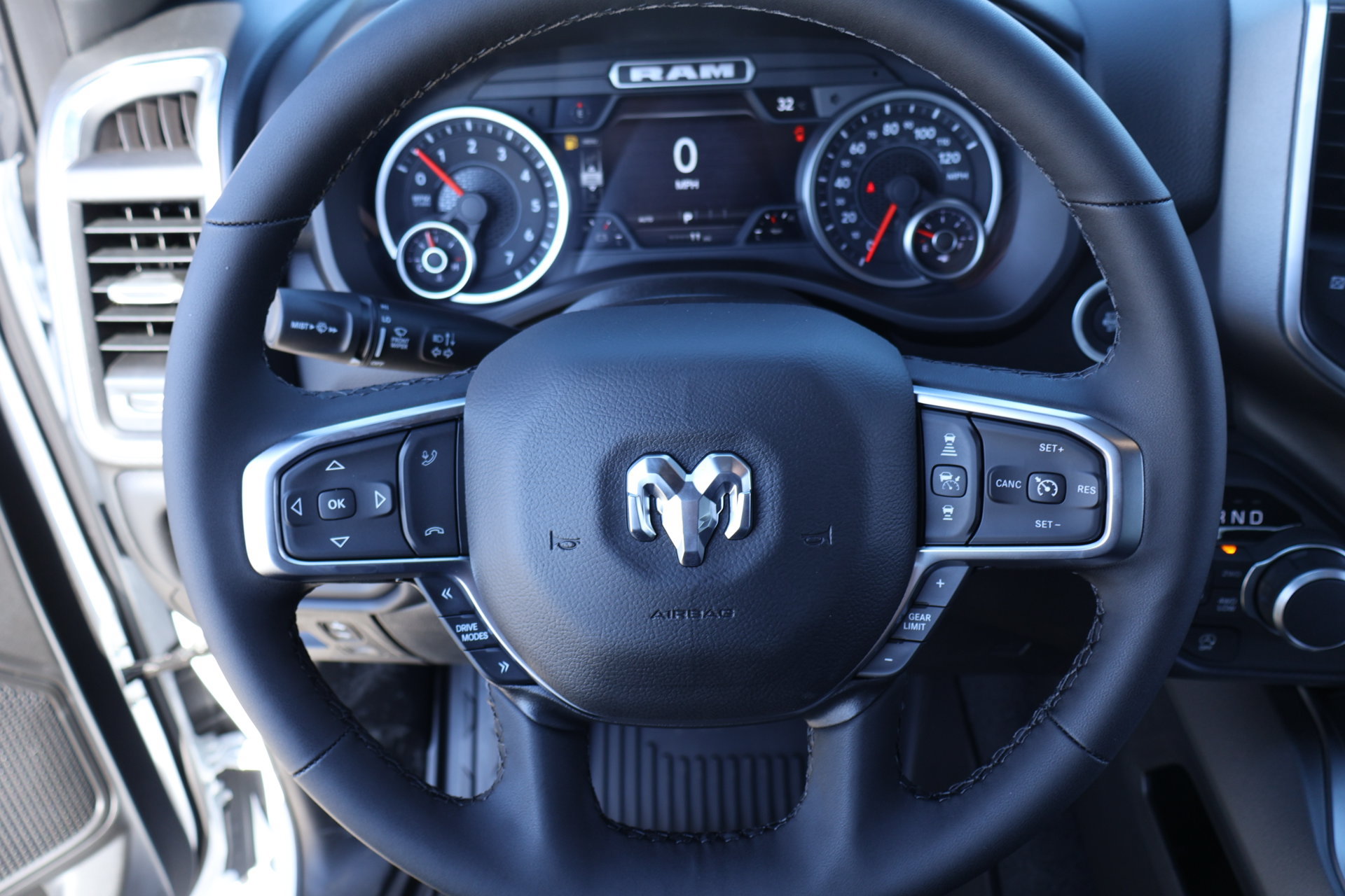 New 2026 RAM 1500 Big Horn AWD/4WD image 3