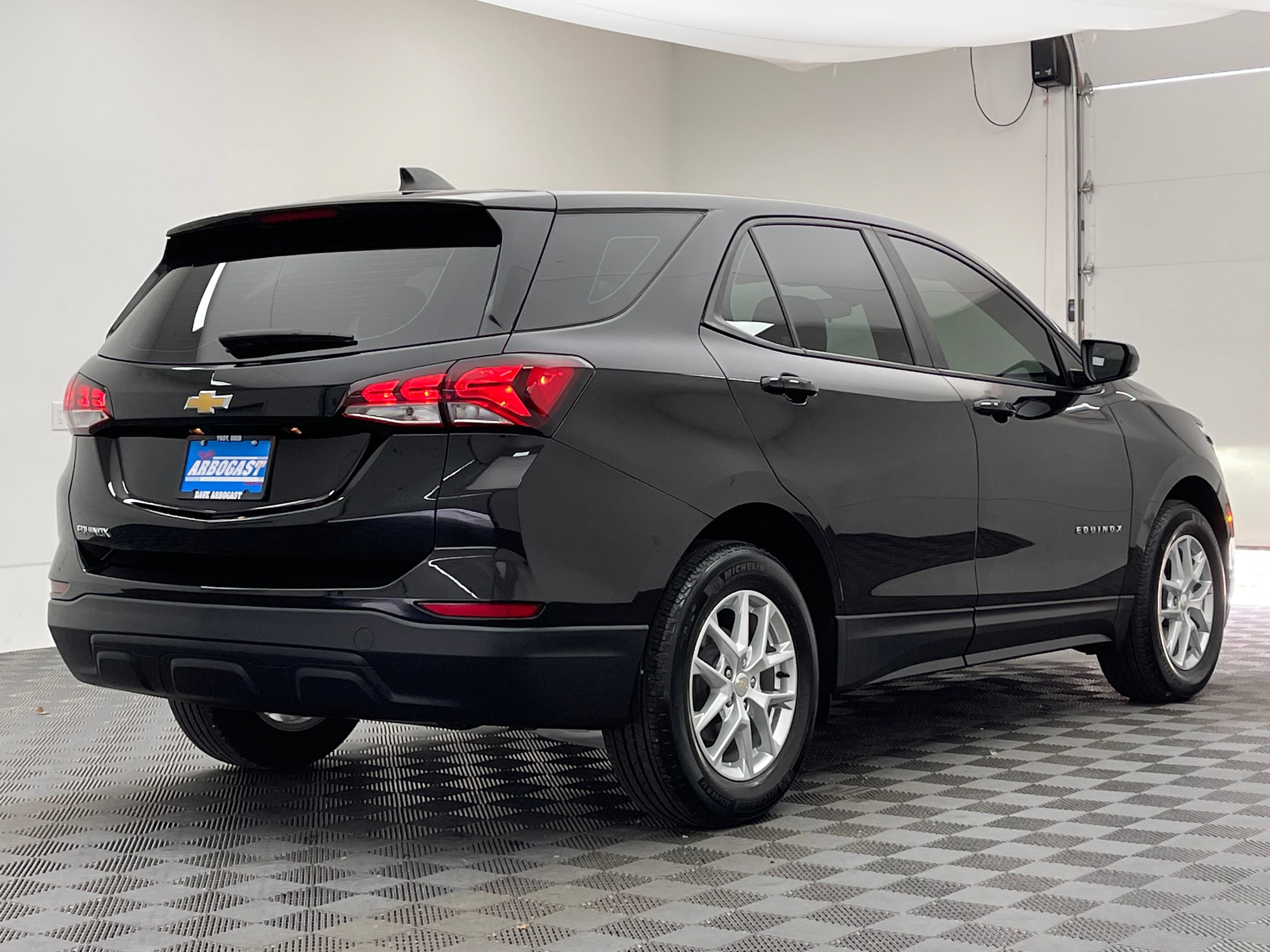 Used 2024 Chevrolet Equinox LS FWD image 5