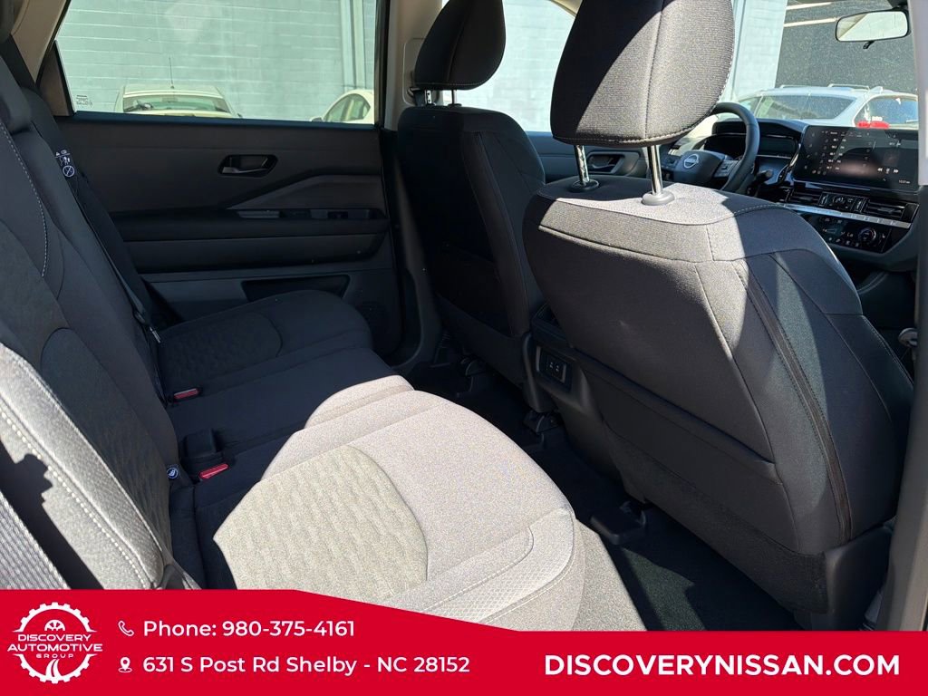 New 2026 Nissan Pathfinder SV FWD image 31