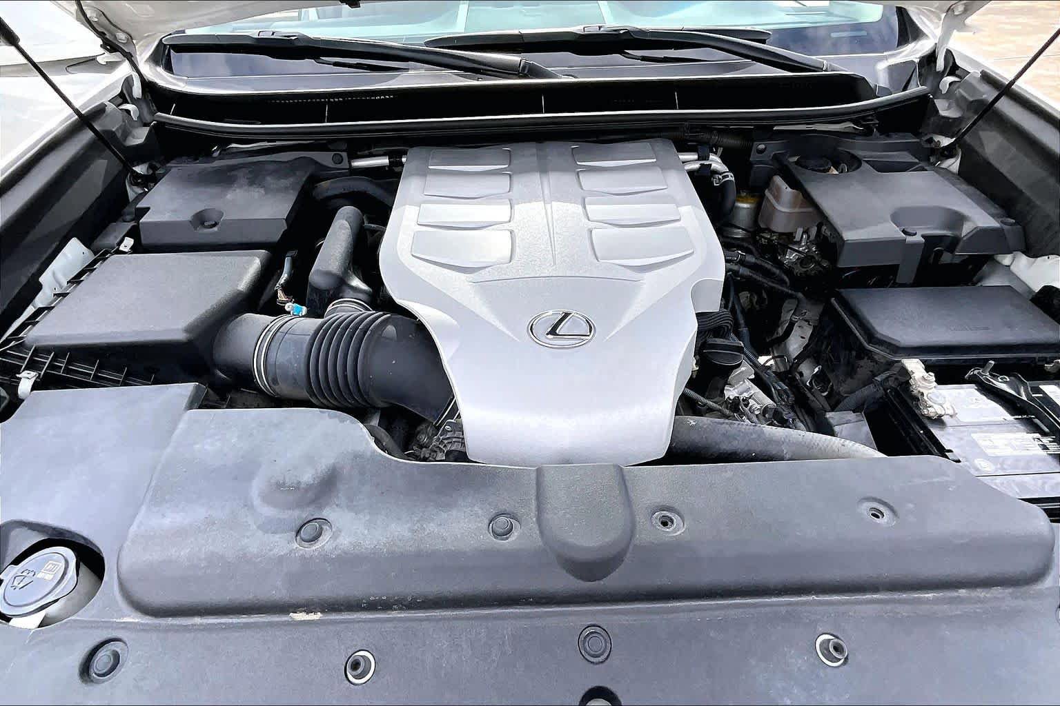 Used 2016 Lexus GX 460 w/ Premium Package AWD/4WD image 29