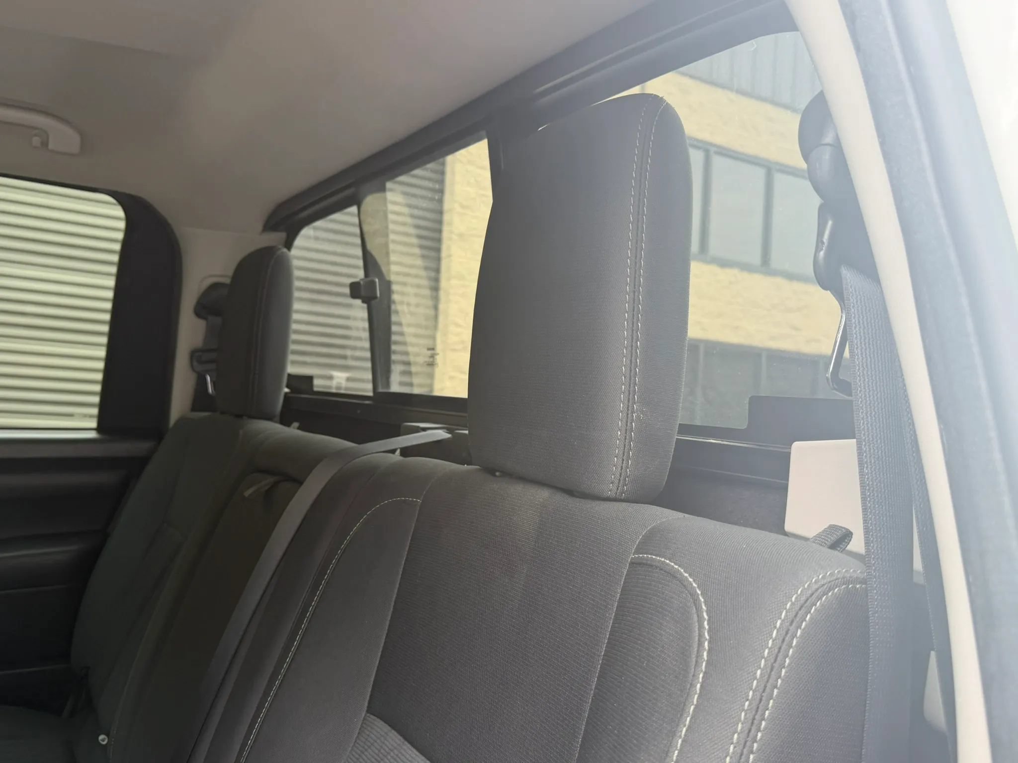 Used 2017 Nissan Titan SV RWD image 30