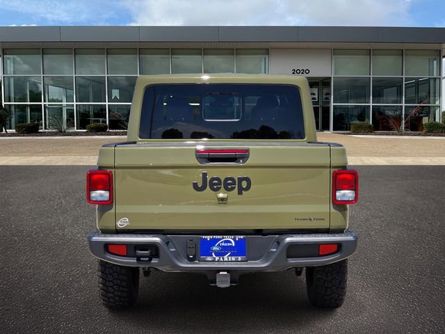 Used 2025 Jeep Gladiator Sport AWD/4WD image 5