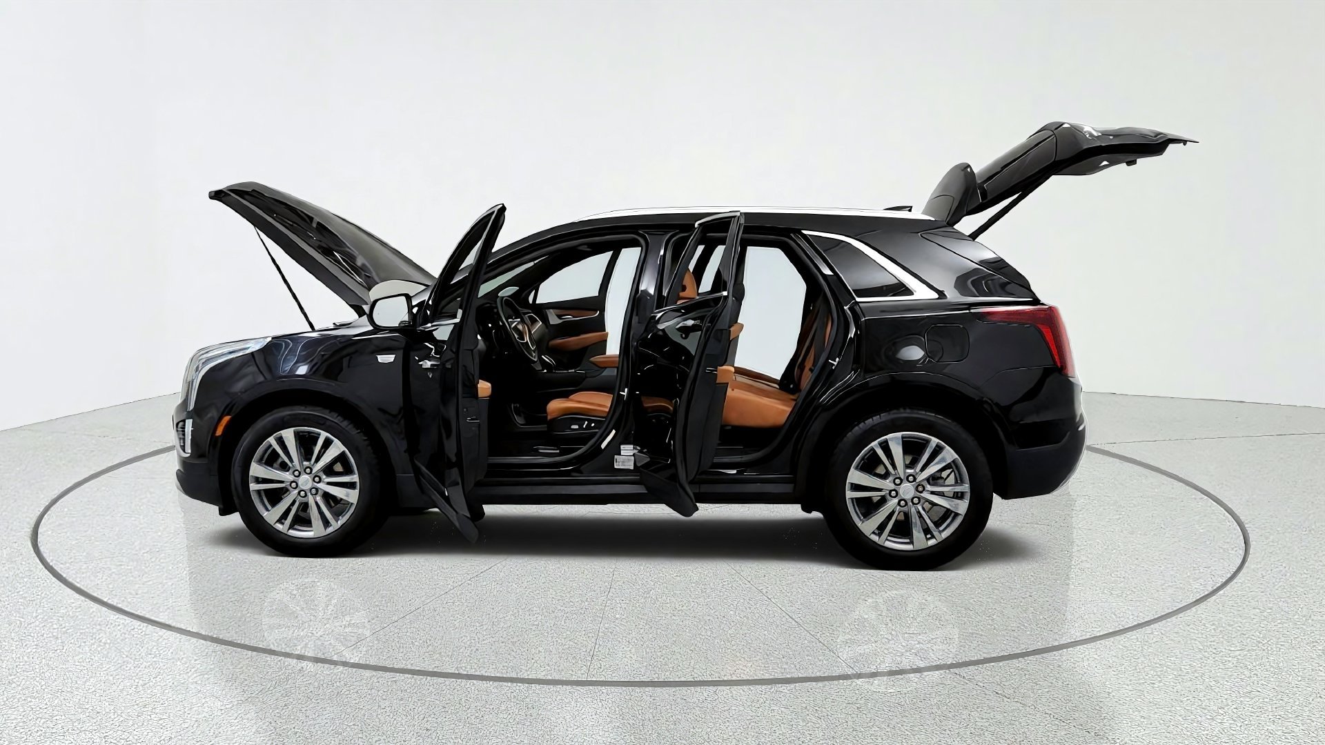 Used 2024 Cadillac XT5 Premium Luxury w/ LPO, Floor Liner Package FWD image 10