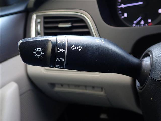 Used 2017 Hyundai Sonata Sport FWD image 14