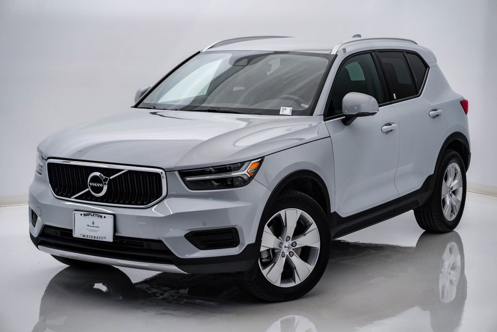 Used 2020 Volvo XC40 T5 Momentum w/ Protection Package Premier image 3