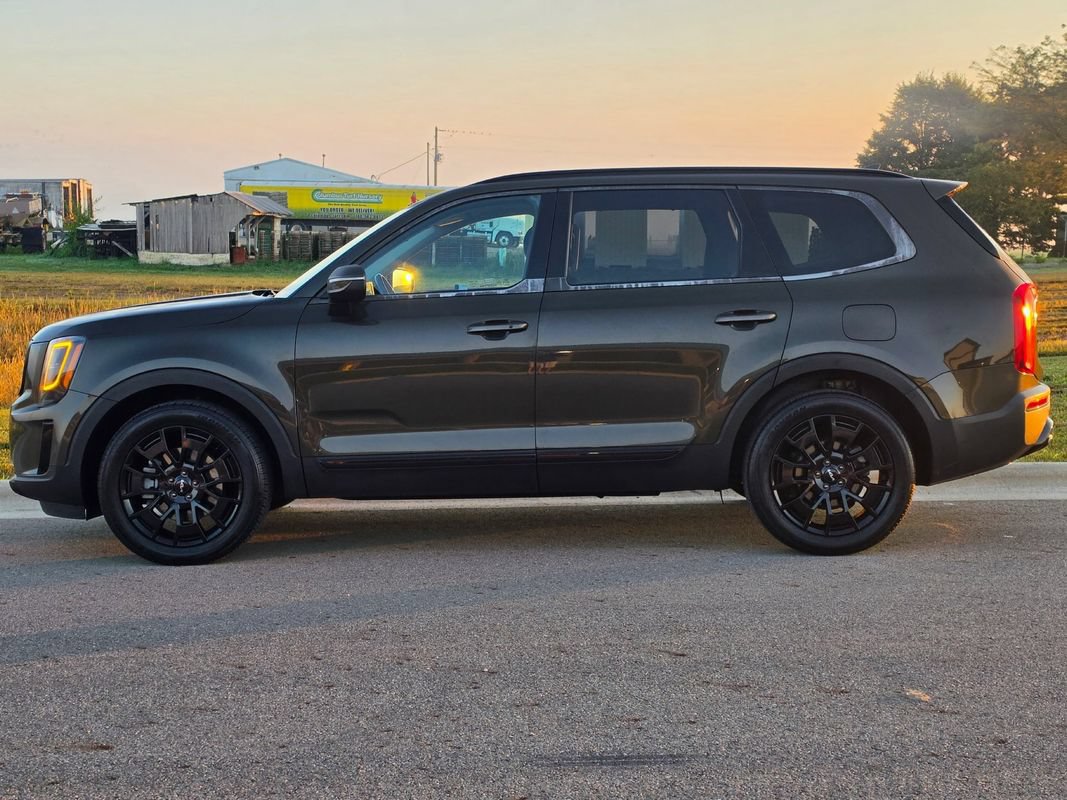 Used 2022 Kia Telluride EX w/ EX Premium Package AWD/4WD image 11