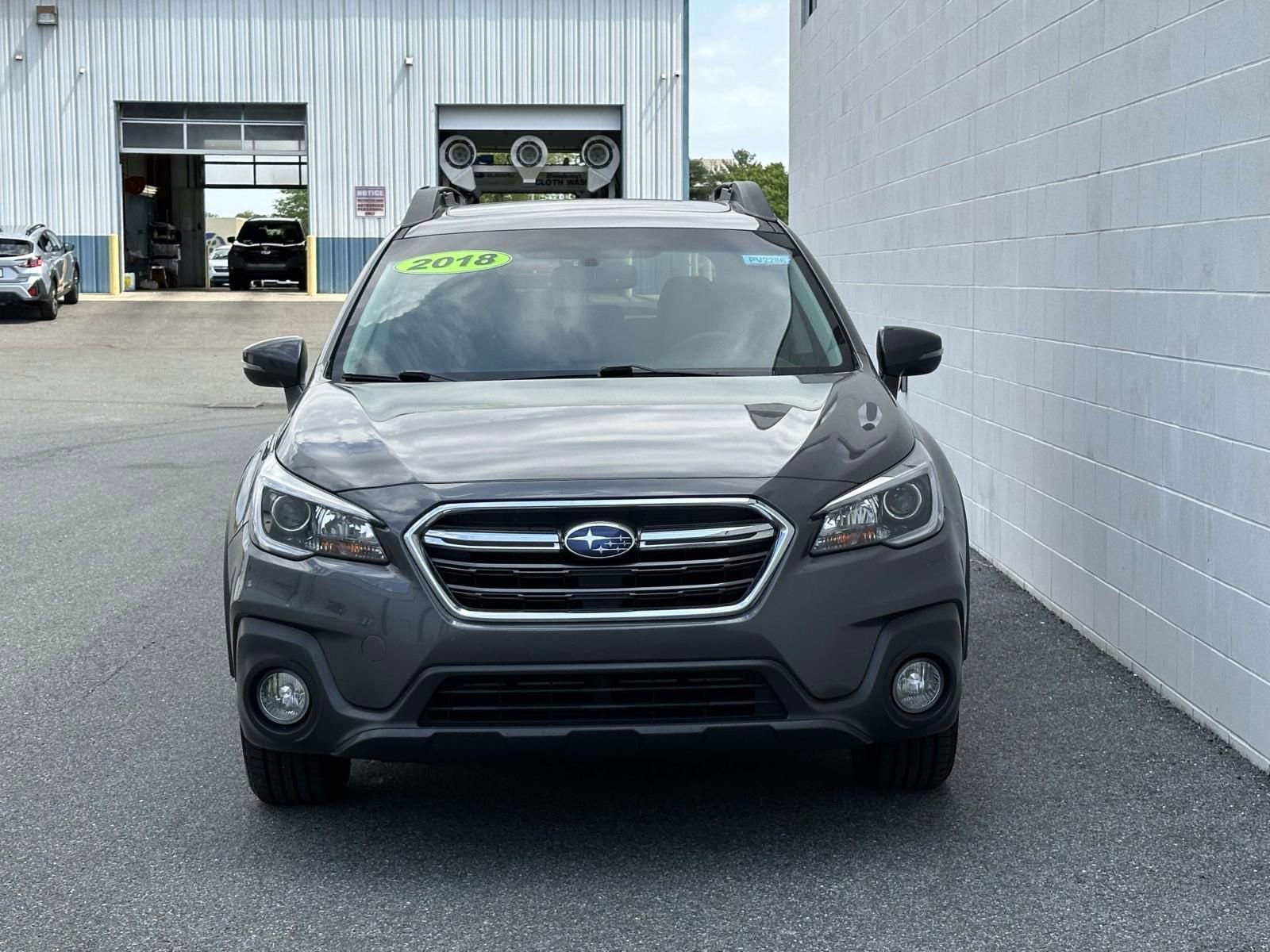 Used 2018 Subaru Outback 2.5i Limited w/ Protection Package #1 AWD/4WD image 8