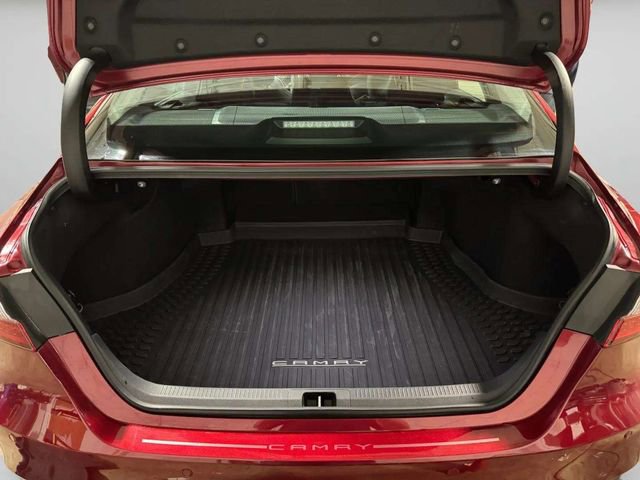 Used 2022 Toyota Camry XLE w/ Navigation Package image 31