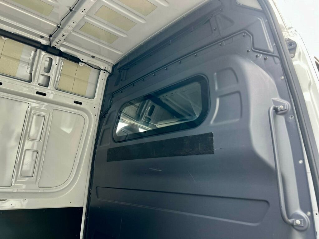 Used 2024 Mercedes-Benz Sprinter 2500 w/ Parking Package image 10