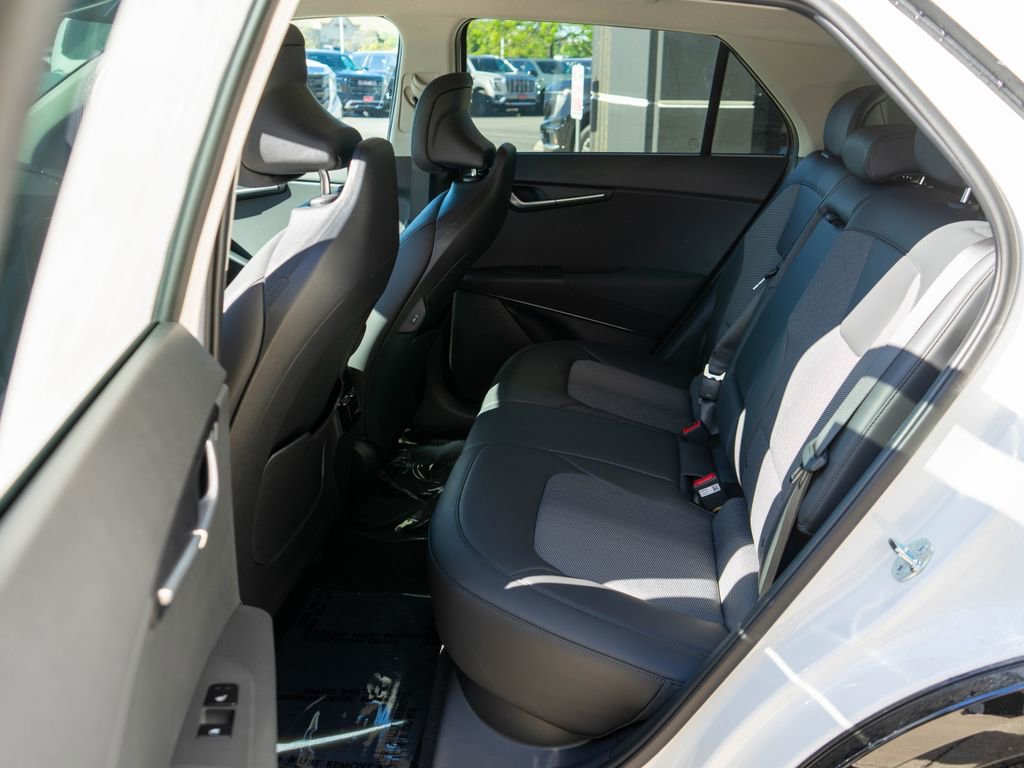 New 2026 Kia Niro Wind FWD image 12