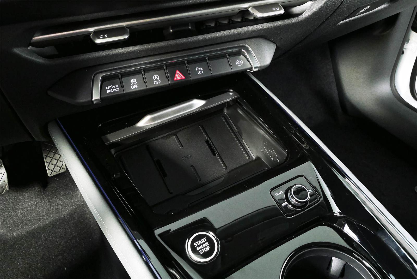 New 2026 Audi Q3 quattro 2.0T AWD/4WD image 18