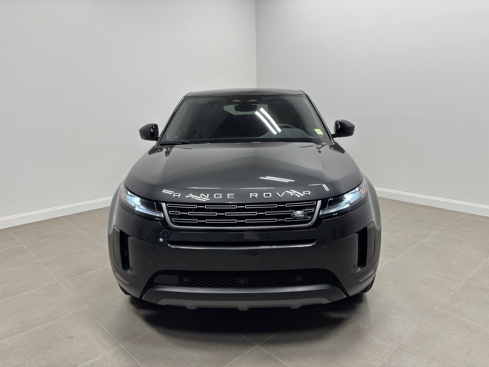 New 2026 Land Rover Range Rover Evoque S AWD/4WD image 3