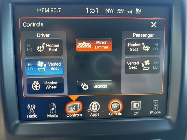 Used 2014 RAM 1500 Laramie w/ Convenience Group image 20