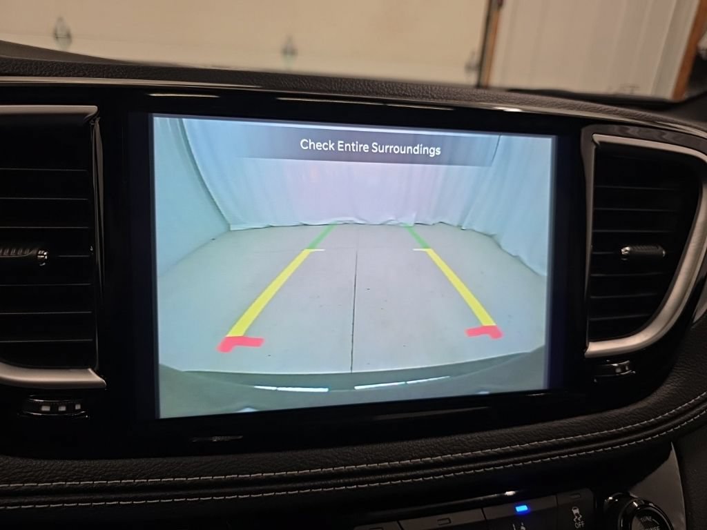 Used 2026 Chrysler Pacifica Limited AWD/4WD image 22