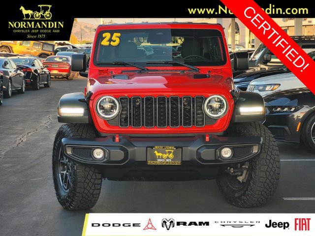 Certified 2025 Jeep Wrangler Unlimited Rubicon w/ Convenience Group AWD/4WD image 2