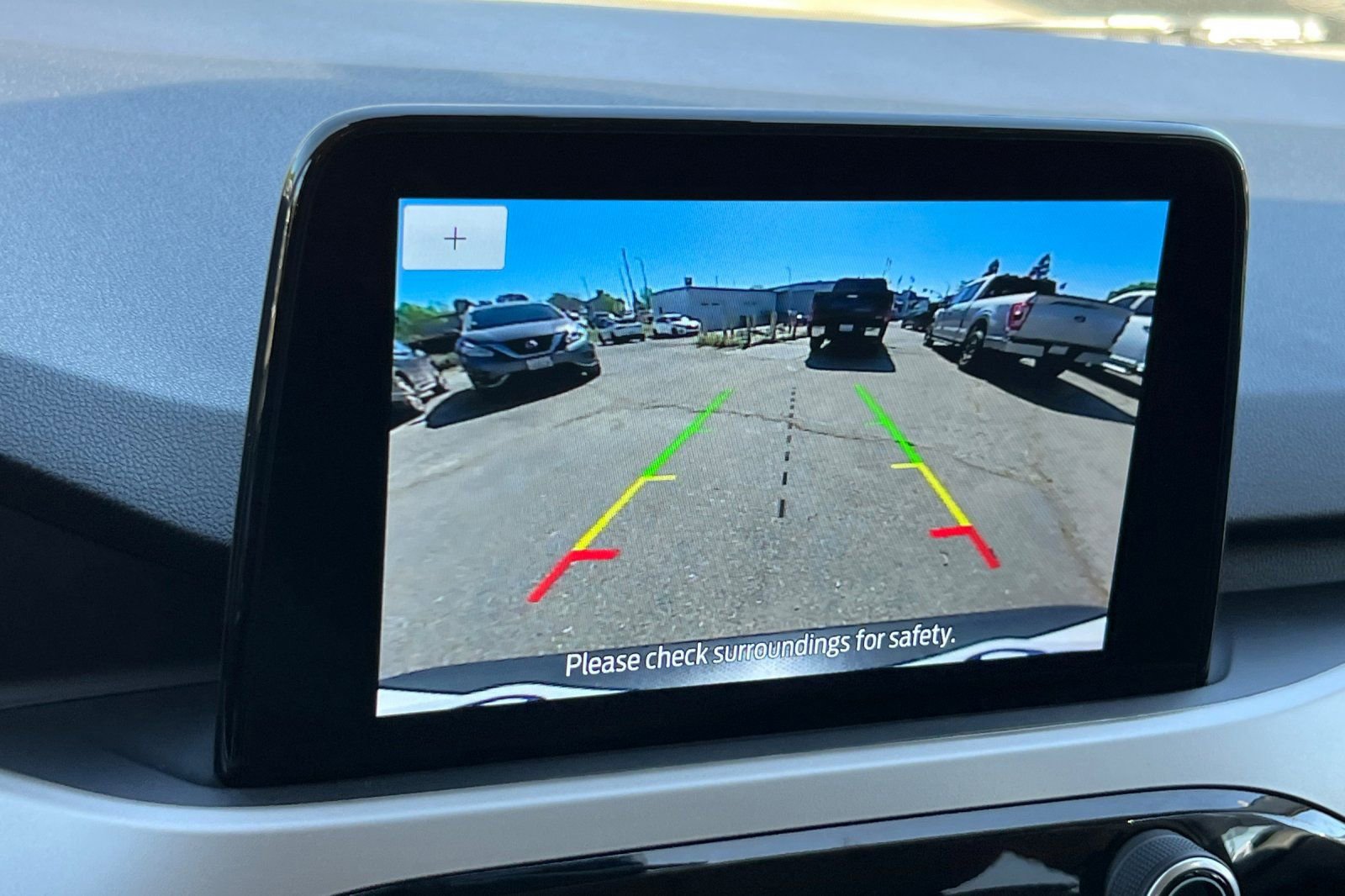 Certified 2022 Ford Escape SE w/ SE Sport Appearance Package image 20