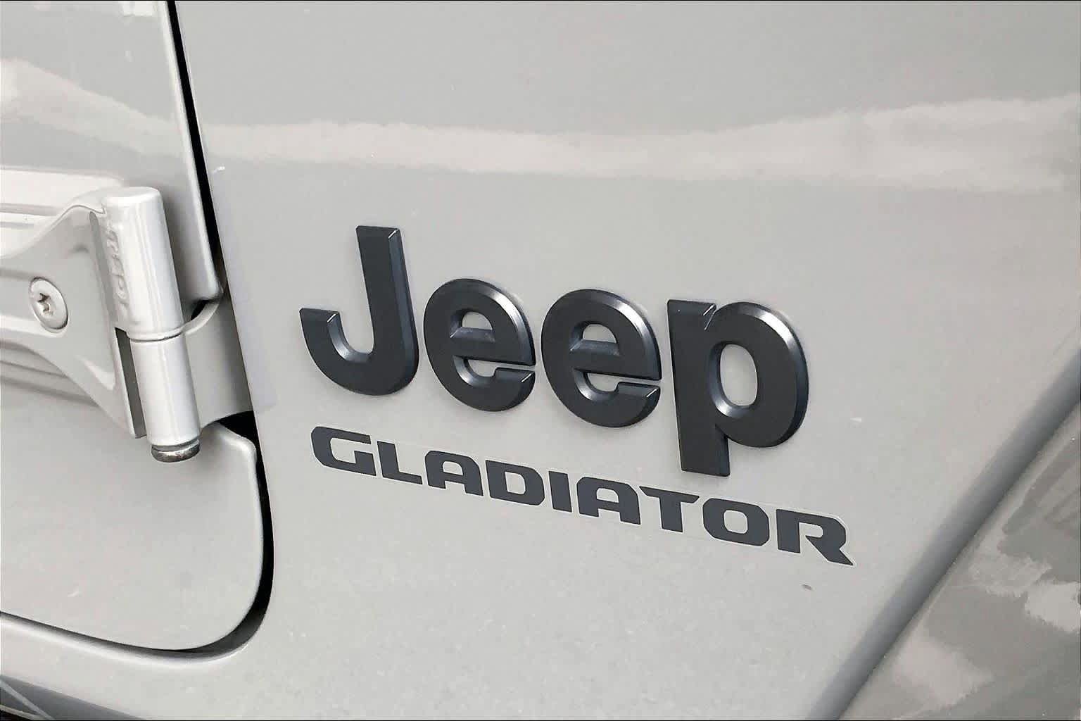 Used 2021 Jeep Gladiator Sport AWD/4WD image 31
