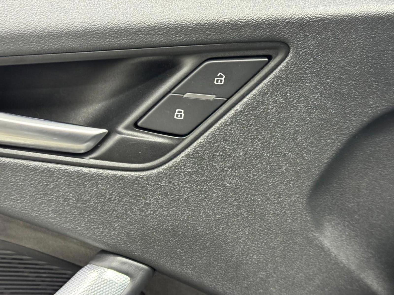 Used 2018 Audi TT 2.0T w/ Technology Package image 20