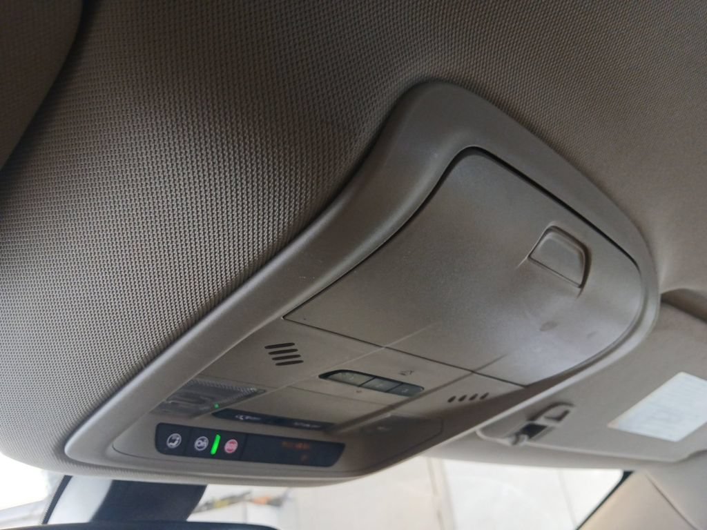 Used 2018 Buick Enclave Essence FWD image 39