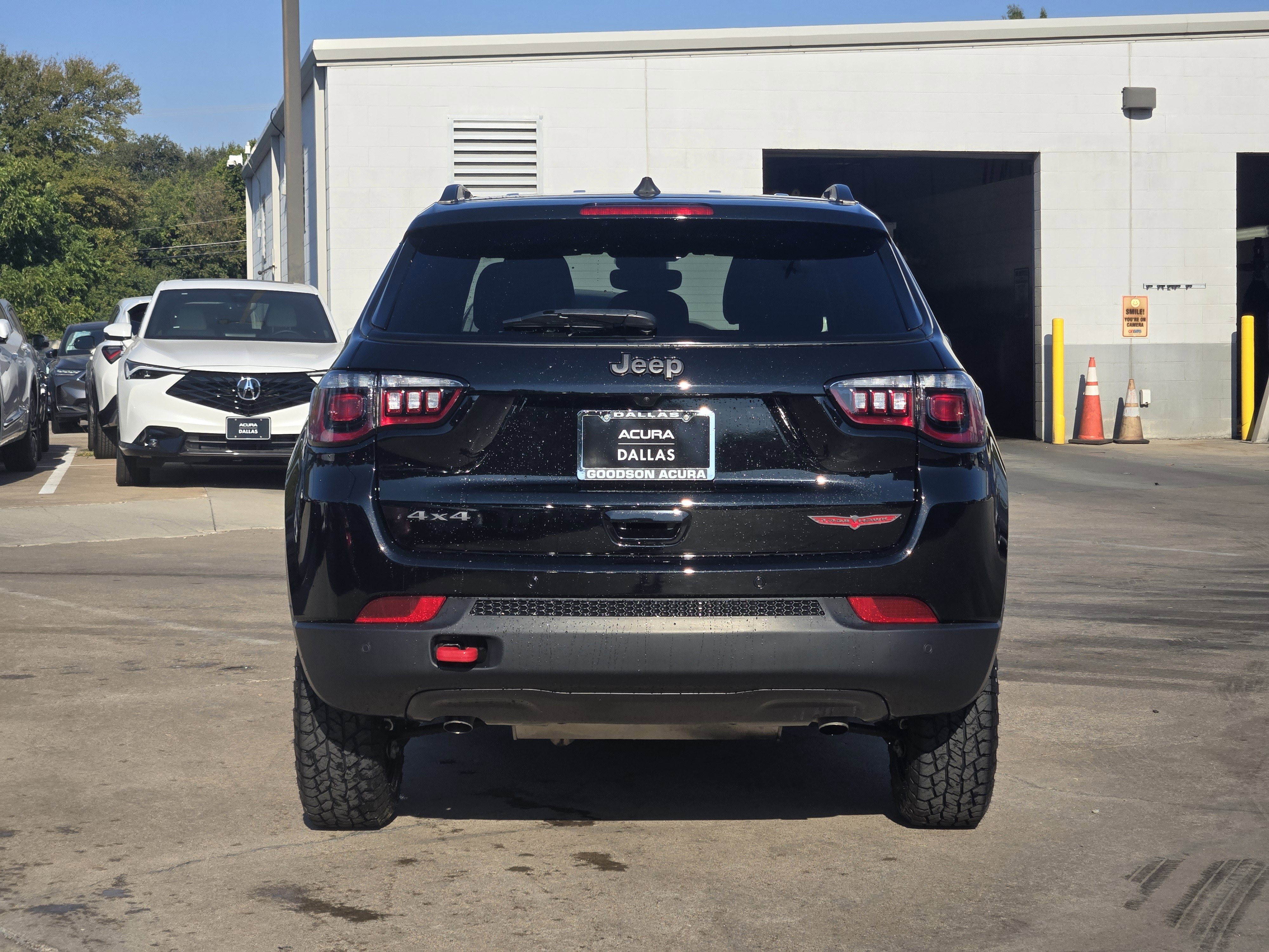 Used 2024 Jeep Compass Trailhawk image 7