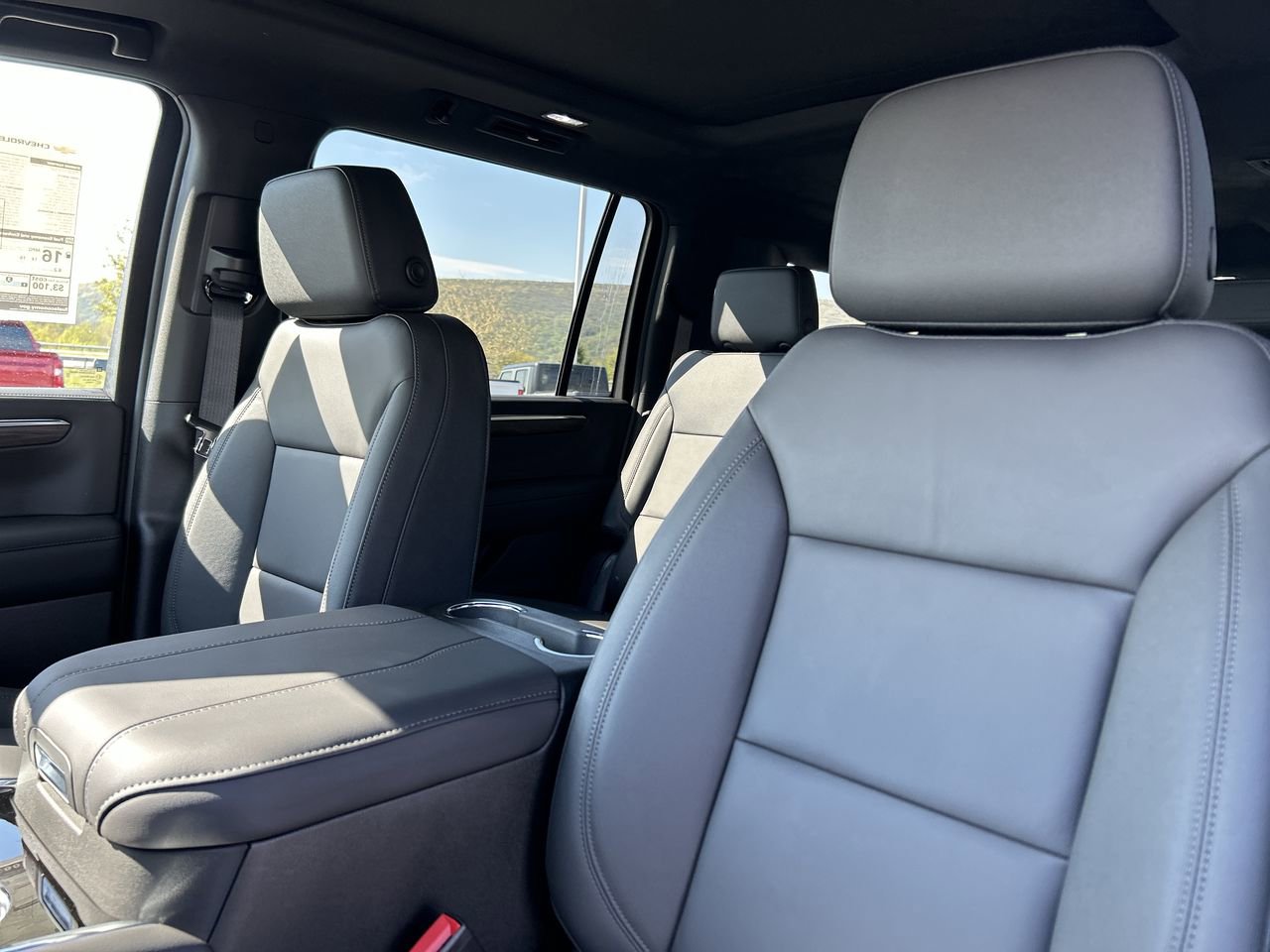 New 2026 Chevrolet Suburban Z71 w/ Comfort Package AWD/4WD image 22