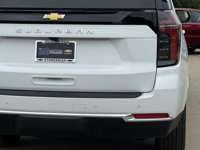 New 2026 Chevrolet Suburban LS RWD image 7