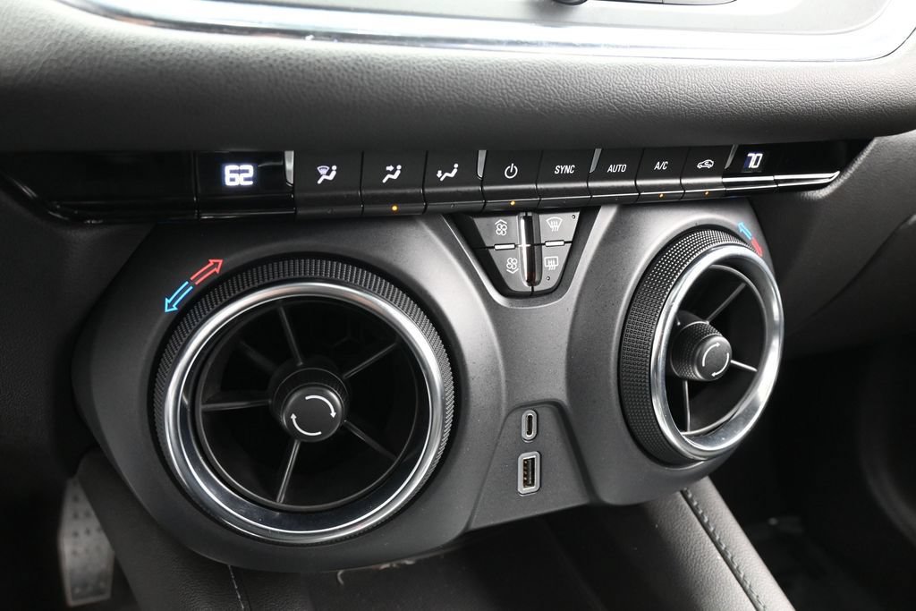 Used 2022 Chevrolet Blazer LT FWD image 24