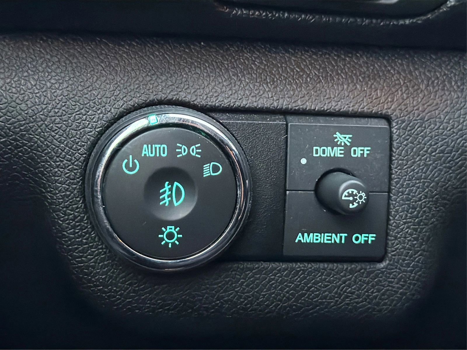 Used 2017 Chevrolet Traverse LT image 23