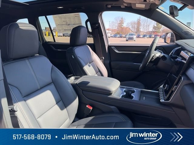 New 2026 GMC Acadia Elevation w/ Elevation Premium Package AWD/4WD image 16