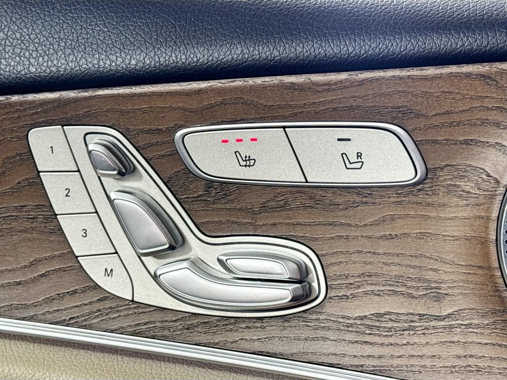 Used 2019 Mercedes-Benz E 300 image 26