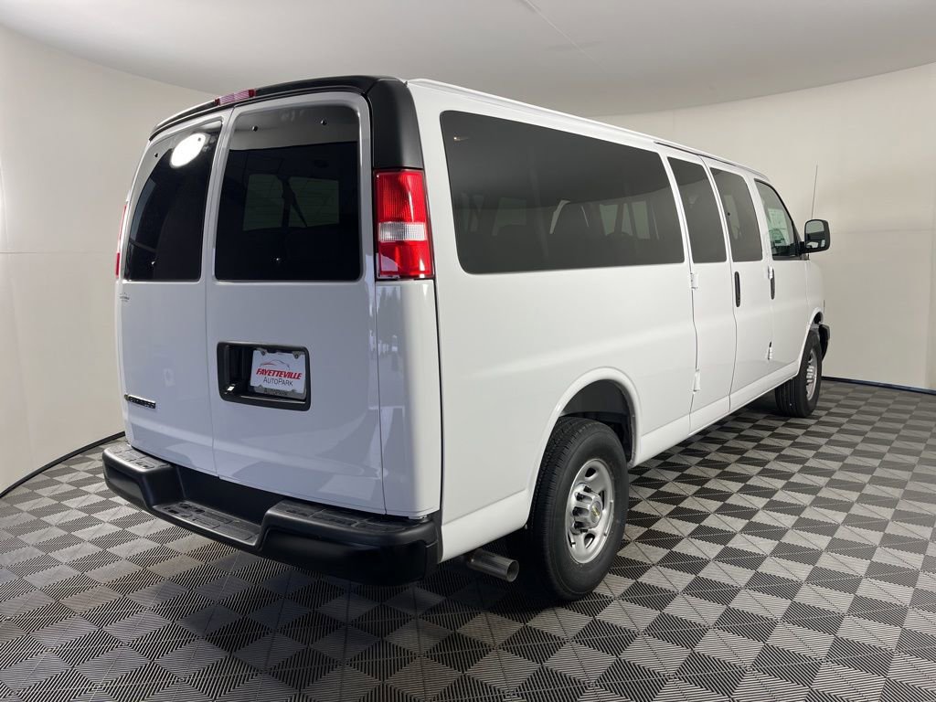 New 2026 Chevrolet Express 3500 LS RWD image 5