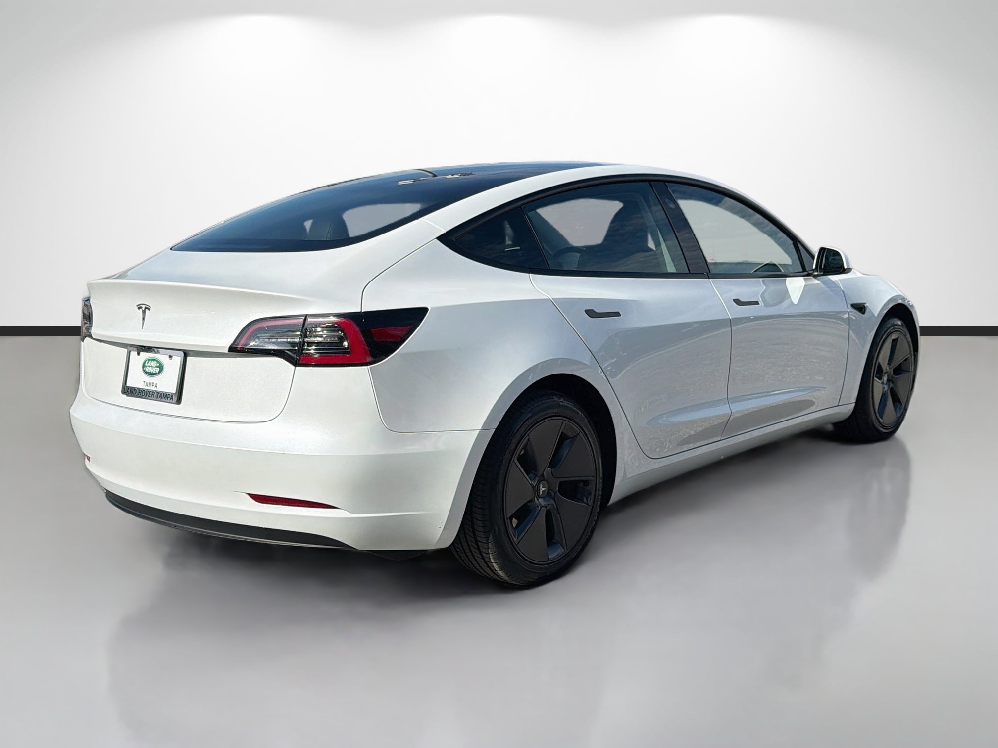 Used 2023 Tesla Model 3 Standard Range RWD image 5